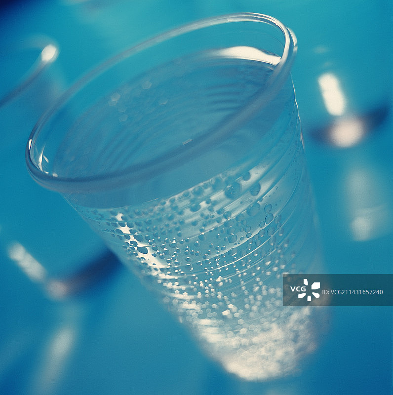 一杯水图片素材
