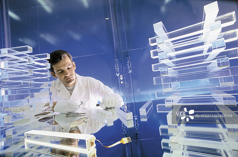 欧洲核子研究中心粒子探测器晶体图片素材