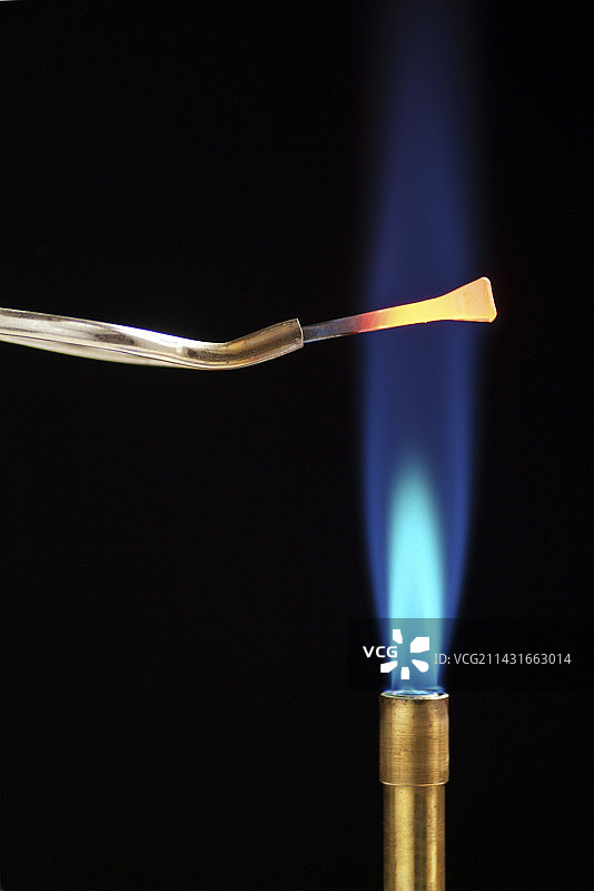 加热铁钉图片素材