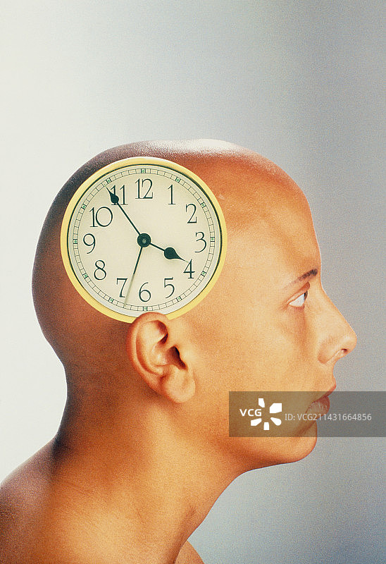 女性头部时钟抽象图片图片素材