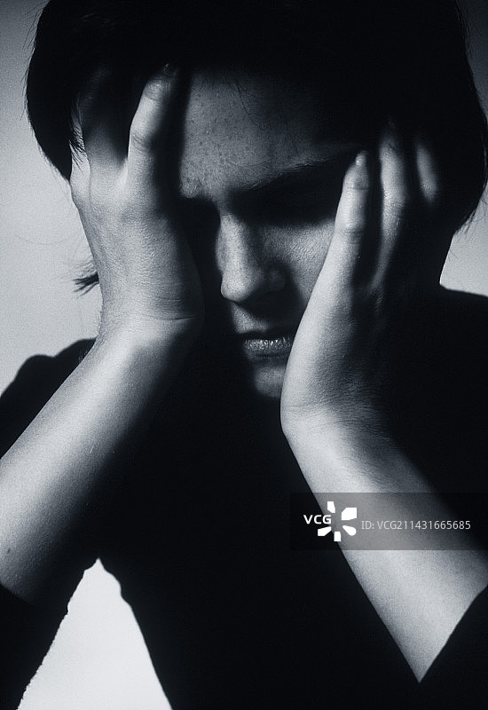 抑郁的女人图片素材