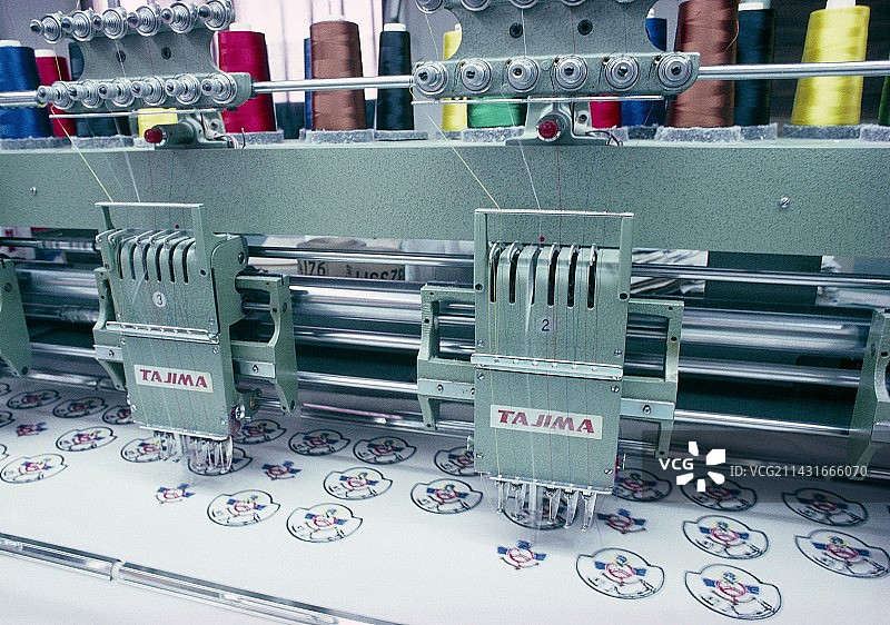 科威特运行中的徽章缝纫机图片素材