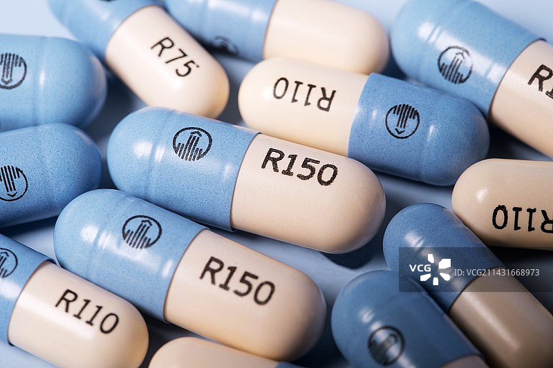 Pradaxa药物胶囊图片素材