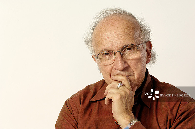 罗尔德·霍夫曼，波兰裔美国化学家图片素材