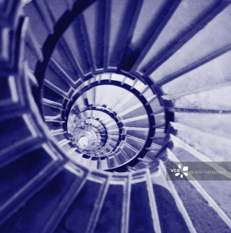 旋转楼梯图片素材