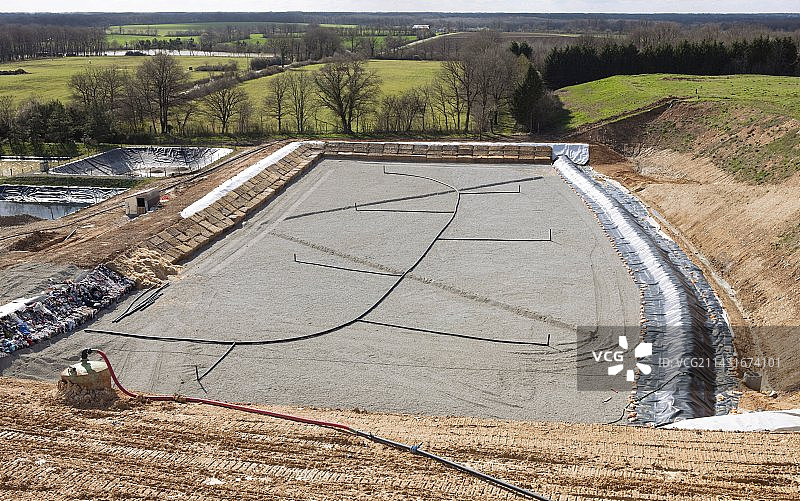 从垃圾填埋场提取沼气图片素材