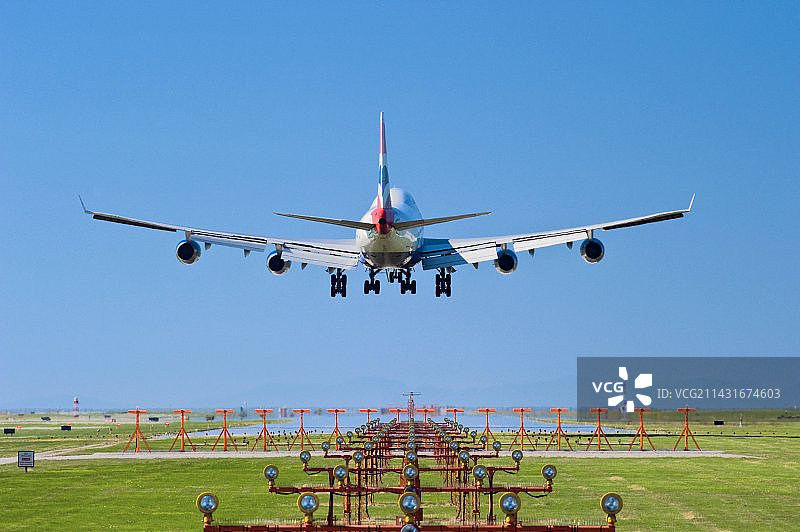 加拿大飞机降落图片素材
