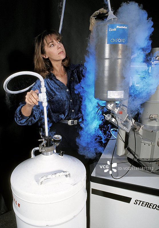 准备X射线探测器图片素材