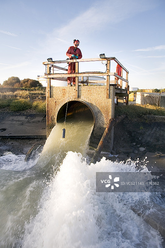 污水取样图片素材