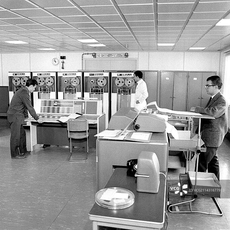 欧洲核子研究中心 (CERN) 的IBM 7090计算机图片素材