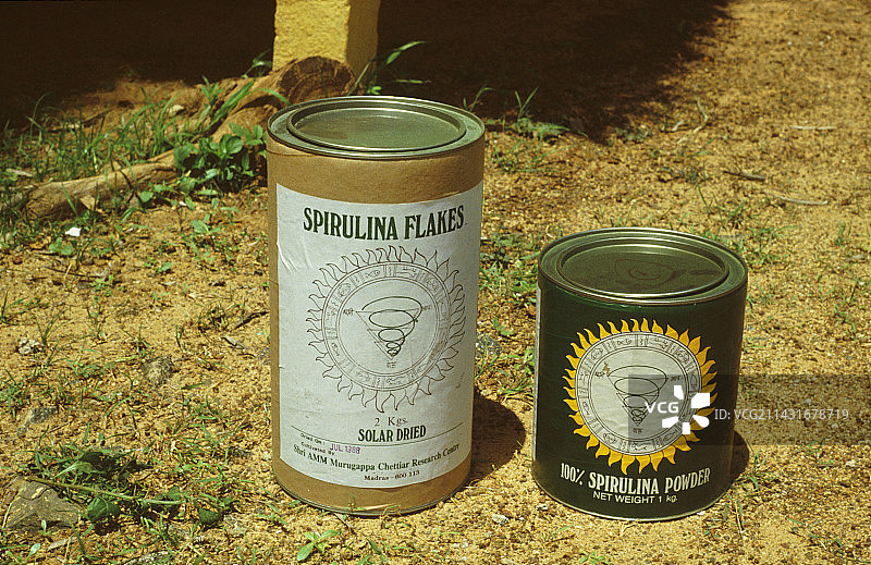 螺旋藻藻粉罐头图片素材