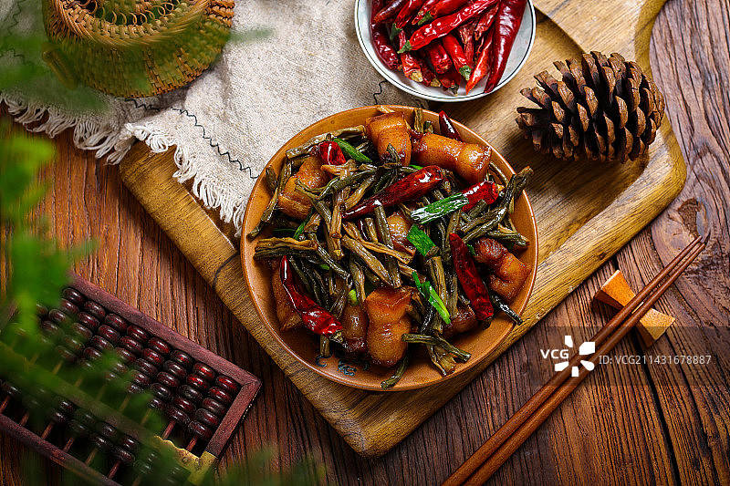 香辣美味特色菜干豇豆角烧肉图片素材