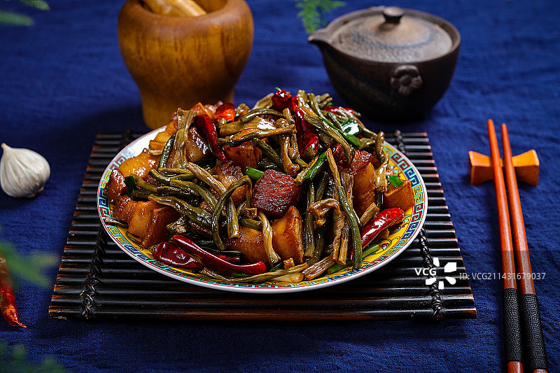 美味下酒菜干豆角炖红烧肉图片素材