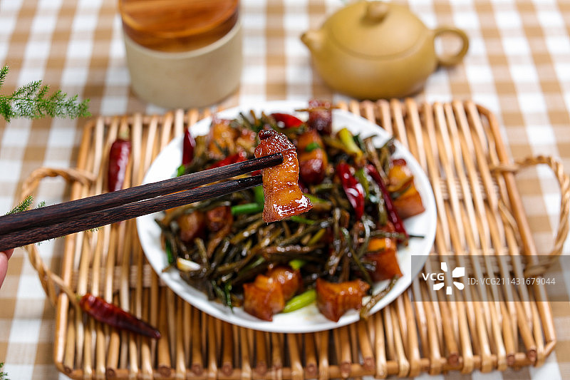 美味下酒菜干豆角炖红烧肉图片素材