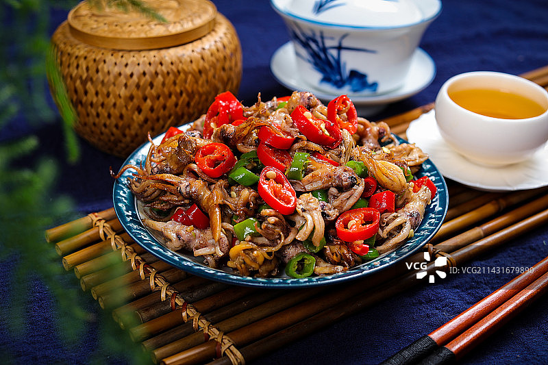 美味家常菜爆炒海兔头干图片素材