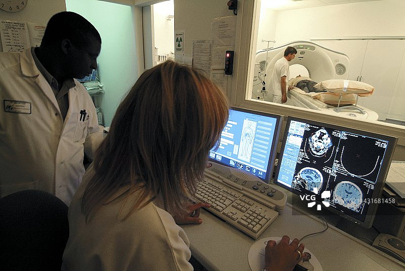 核磁共振扫描图片素材