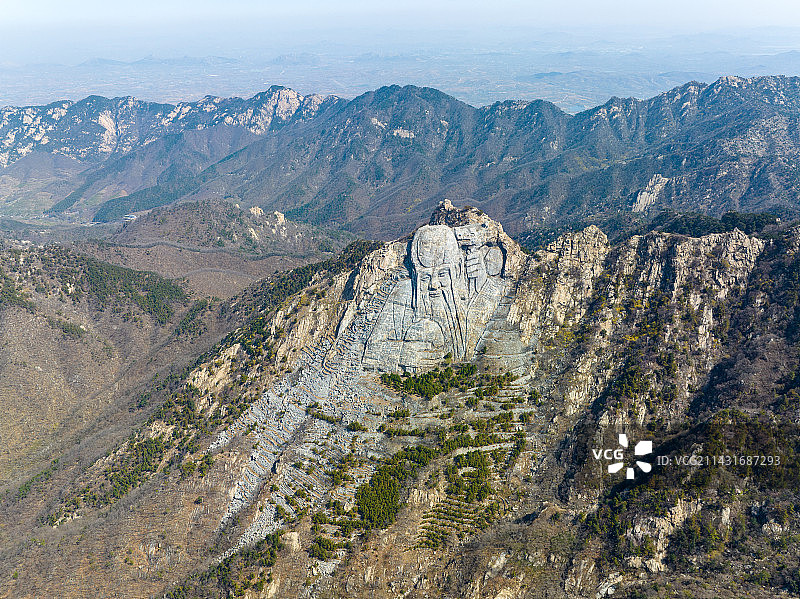 山东蒙山龟蒙顶大寿星山体雕刻图片素材