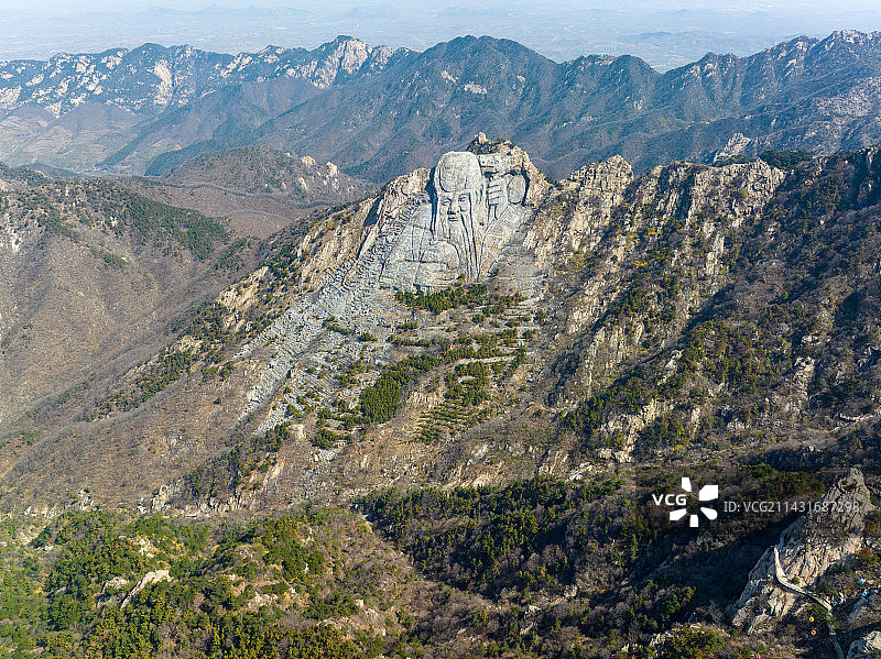 山东蒙山龟蒙顶大寿星山体雕刻图片素材