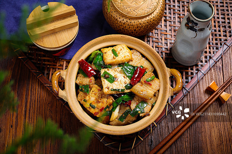 美味家常菜豆腐炒肉图片素材