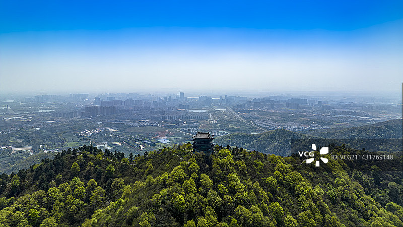 敬亭山看宣城市中心图片素材