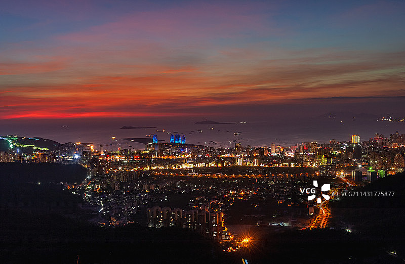 海南三亚湾夜色图片素材