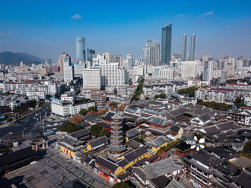 无锡 南禅寺 三阳广场 财富大厦 大东方百货 云蝠大厦 南长街 解放路 苏宁图片素材