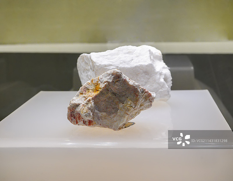 遵义市博物馆内高铁型铝土矿图片素材