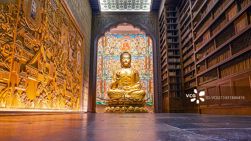 南京大报恩寺释迦摩尼佛像图片素材