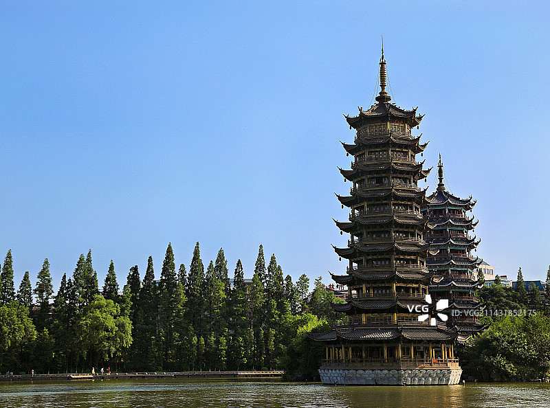 桂林日月双塔图片素材