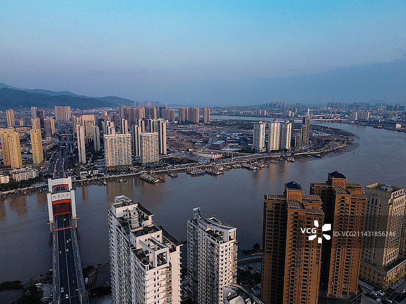 龙港市 瓯南大桥 龙港外滩 红日海景 龙港医院 龙港一中 文卫路图片素材