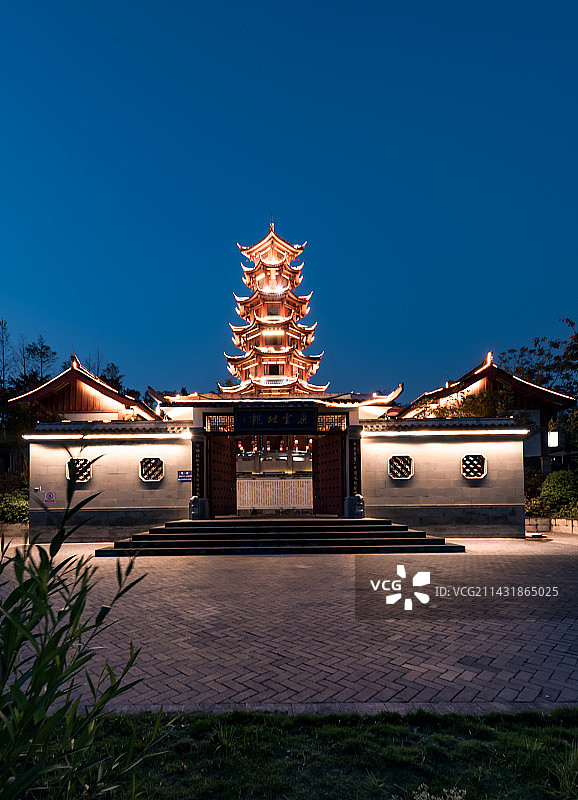 重庆市梁平区双桂湖垂云楼-壮观双桂湖图片素材