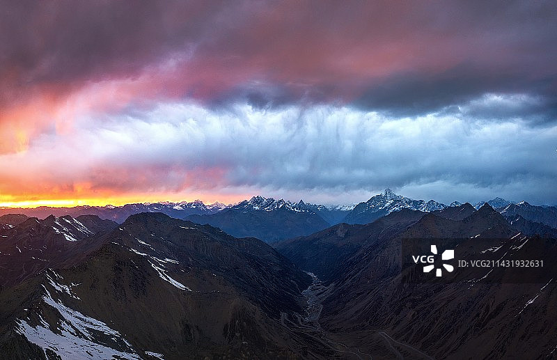 幺妹峰图片素材