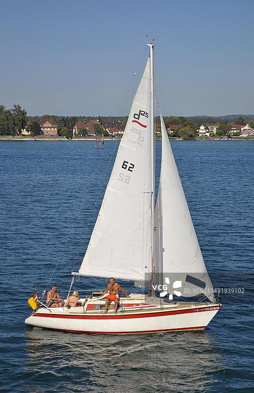 康斯坦茨湖上，航行的帆船图片素材