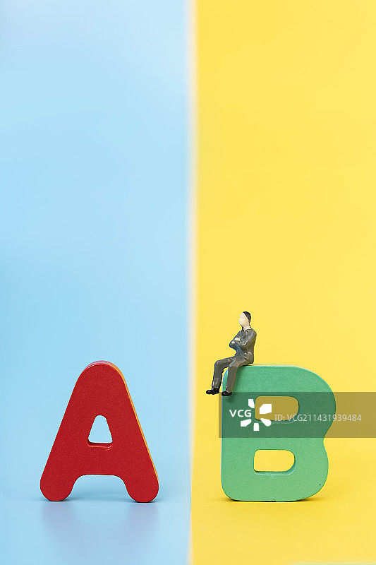 选择抉择微缩创意图片图片素材