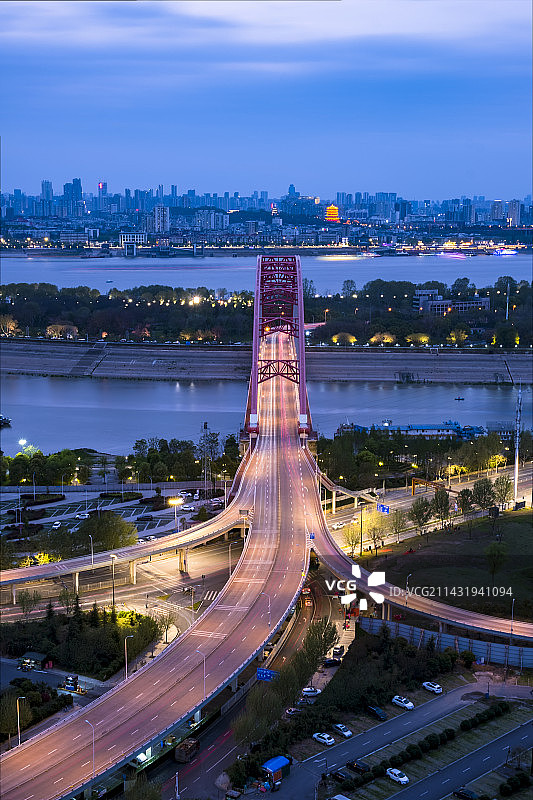 晴川桥蓝调时刻图片素材