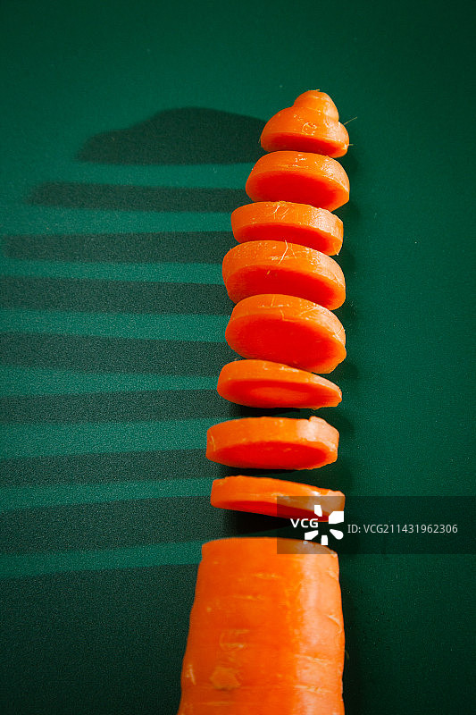 健康食物胡萝卜和胡萝卜切片图片素材