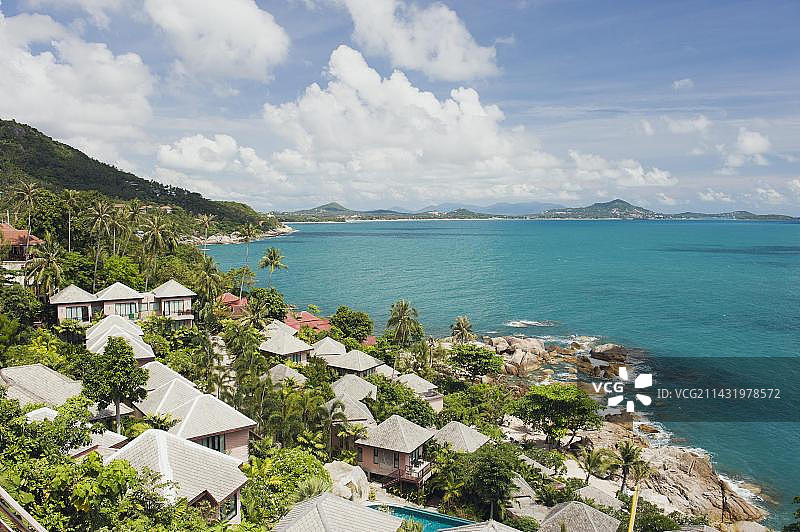 亚洲泰国苏梅岛珊瑚湾海滩的平房建筑群图片素材