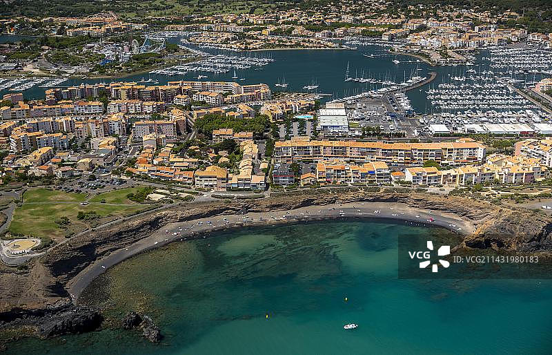 法国朗格多克-鲁西永阿格德黑色海滩风光图片素材