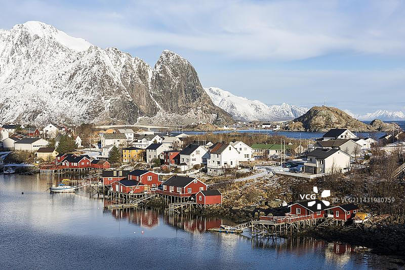 挪威罗弗敦群岛雷讷渔民小屋小镇风光图片素材