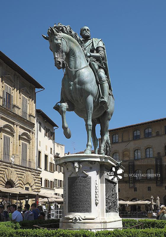 科西莫一世·德·美第奇骑马雕像，意大利佛罗伦萨图片素材