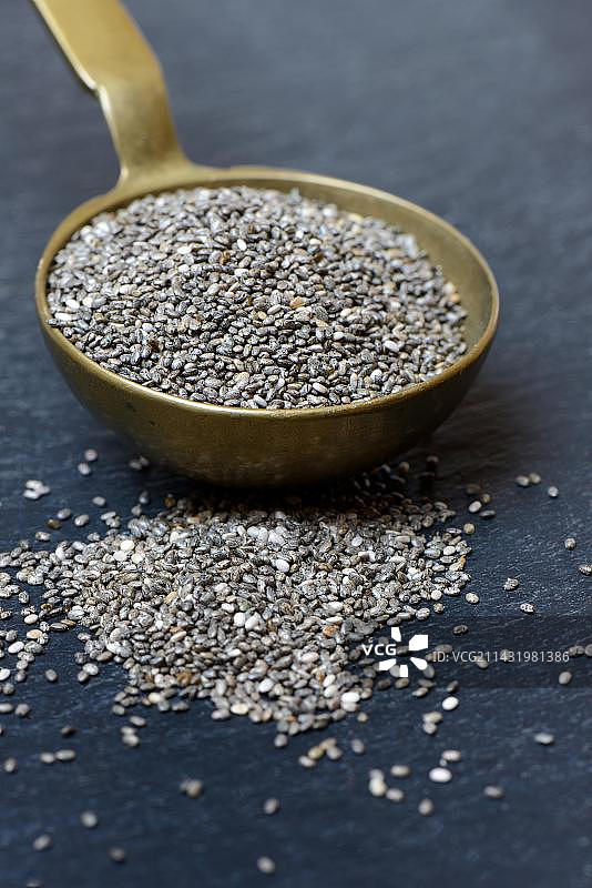 勺子里的奇亚籽图片素材