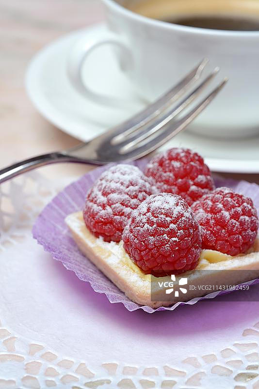 覆盆子咖啡糕点图片素材