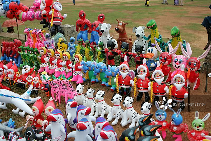 斯里兰卡首都科伦坡，印度洋沿岸的加勒菲斯大道塑料玩具销售图片素材