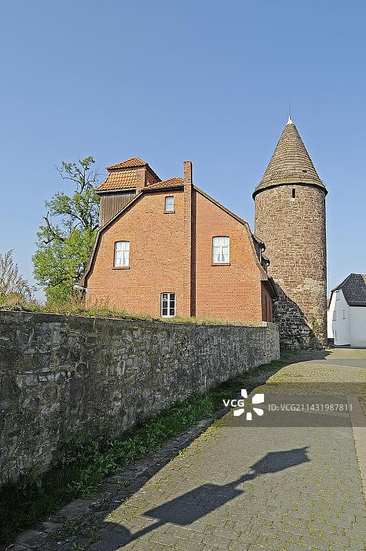 吕格德历史古镇中心及城墙风光，德国北莱茵-威斯特法伦州图片素材