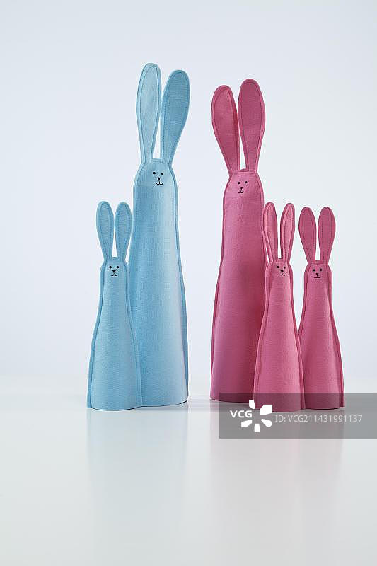 毛毡兔子一家图片素材