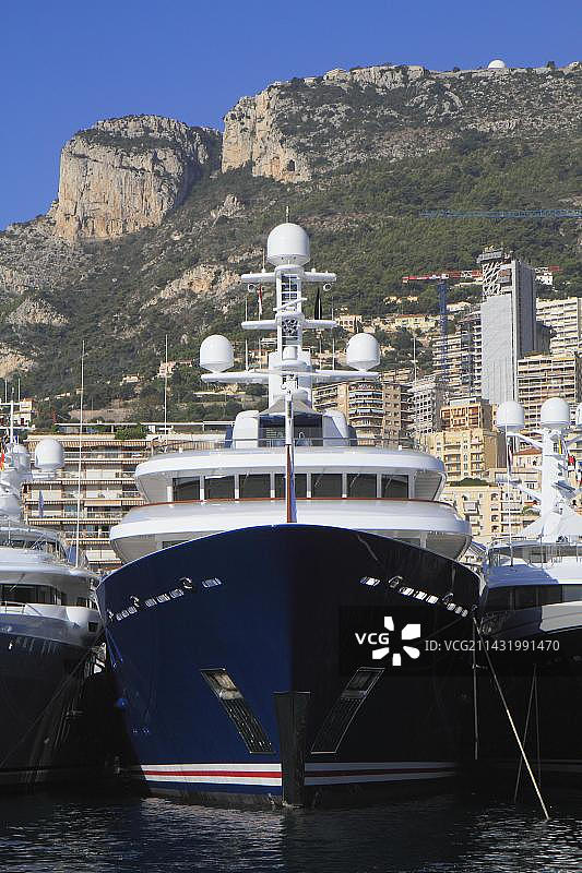北极星号游艇：位于摩纳哥赫拉克勒斯港图片素材
