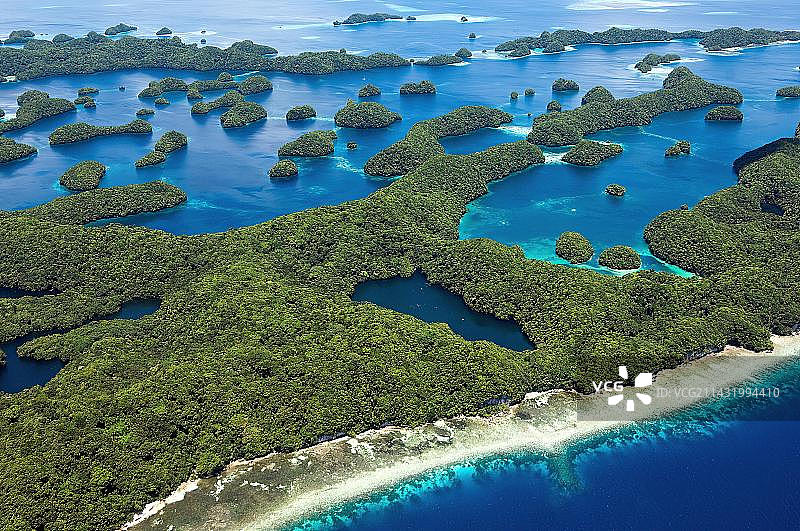 帕劳群岛热带海域岛屿航拍图片素材
