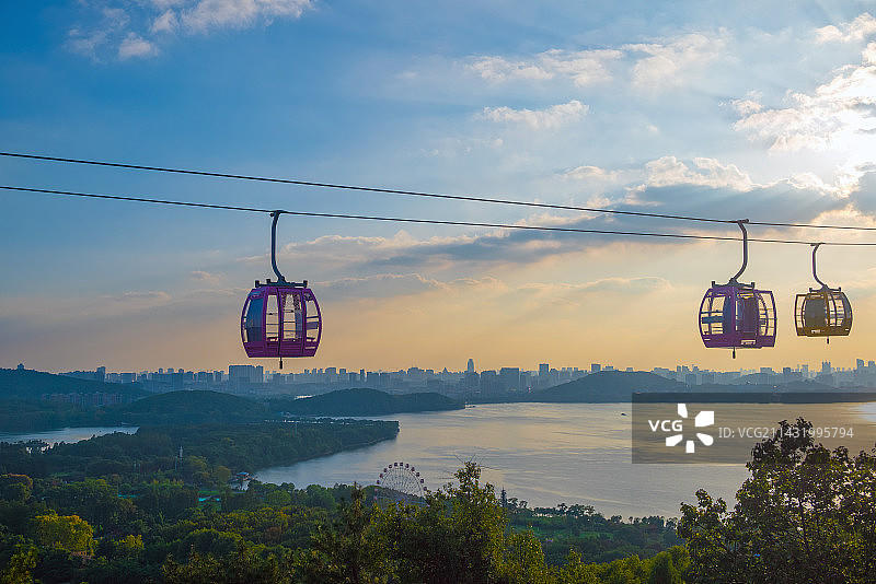 磨山眺东湖图片素材