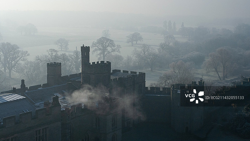 英国沃里克城堡的晨冬（Warwick Castle）图片素材