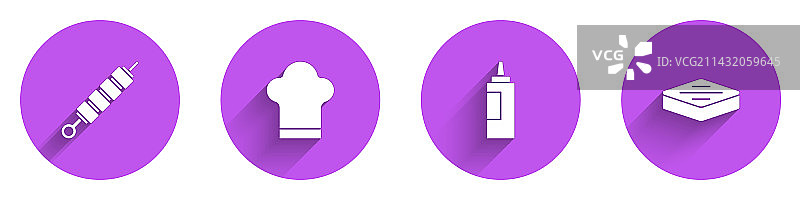 烤肉串、厨师帽和酱汁瓶图片素材